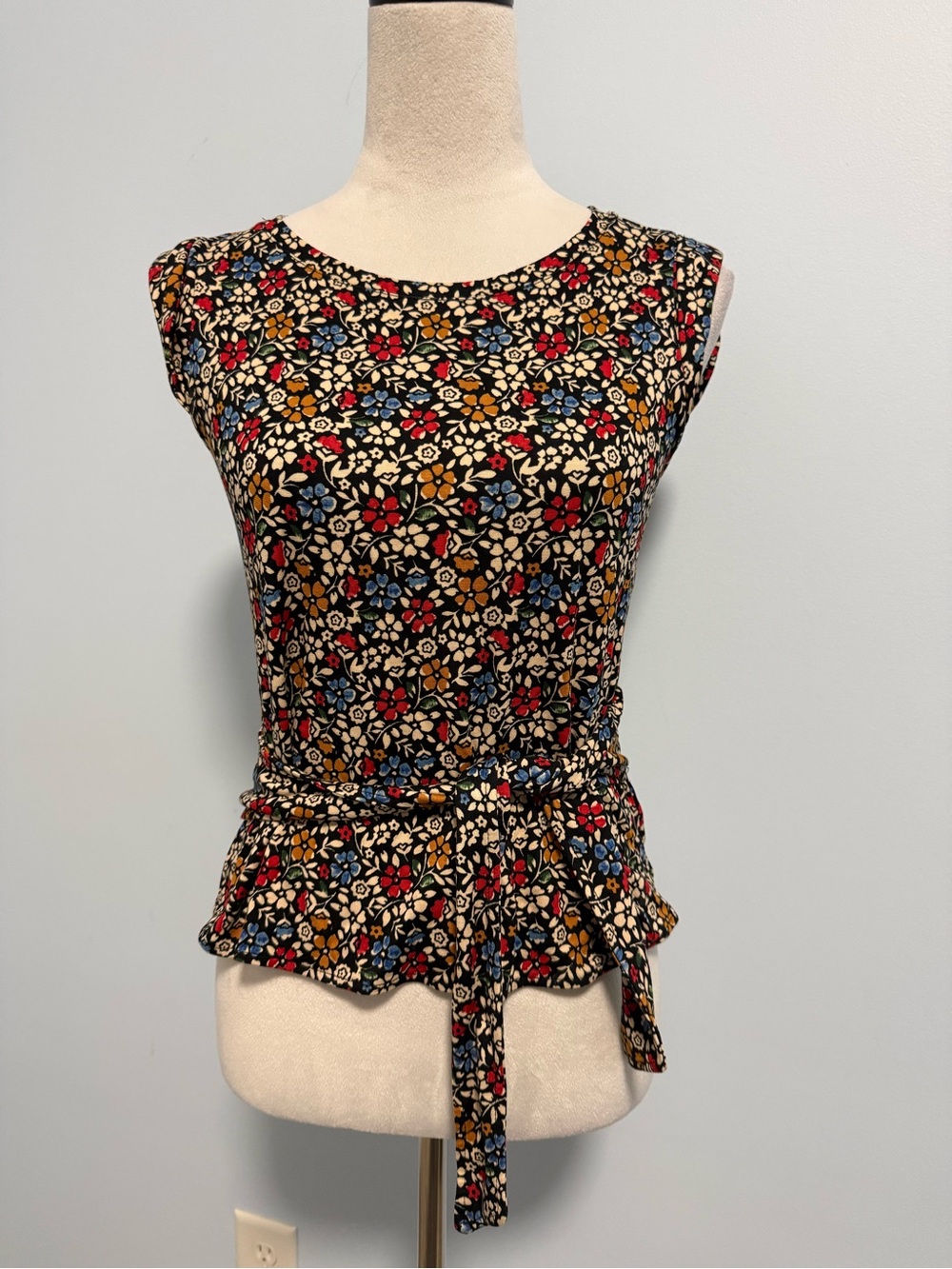 Maeve Anthropologie Floral Open Back Tie Waist Peplum Top Size XS
